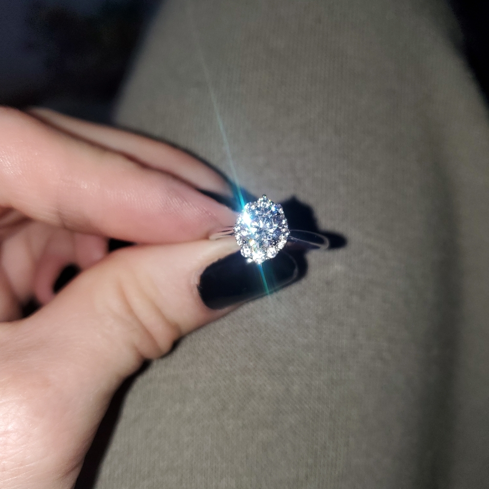 Timeless Silver Solitaire Ring with Brilliant Gemstone